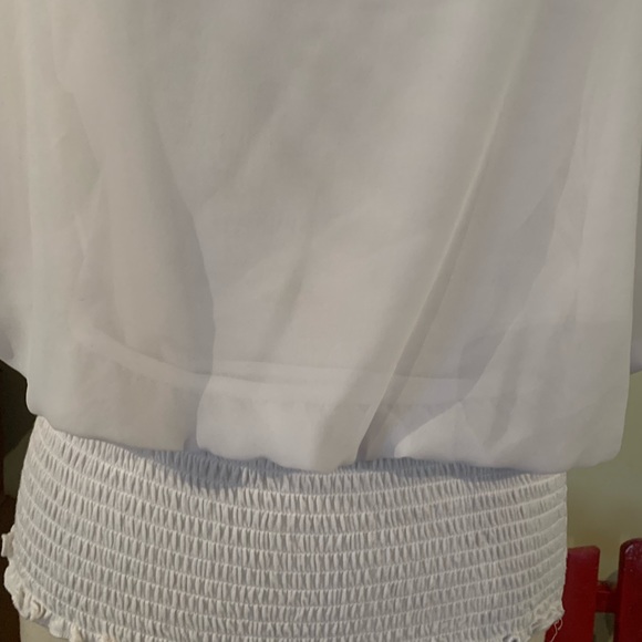 Joseph A. Abboud woman’s short sleeve top (blouse) size L - Picture 5 of 9